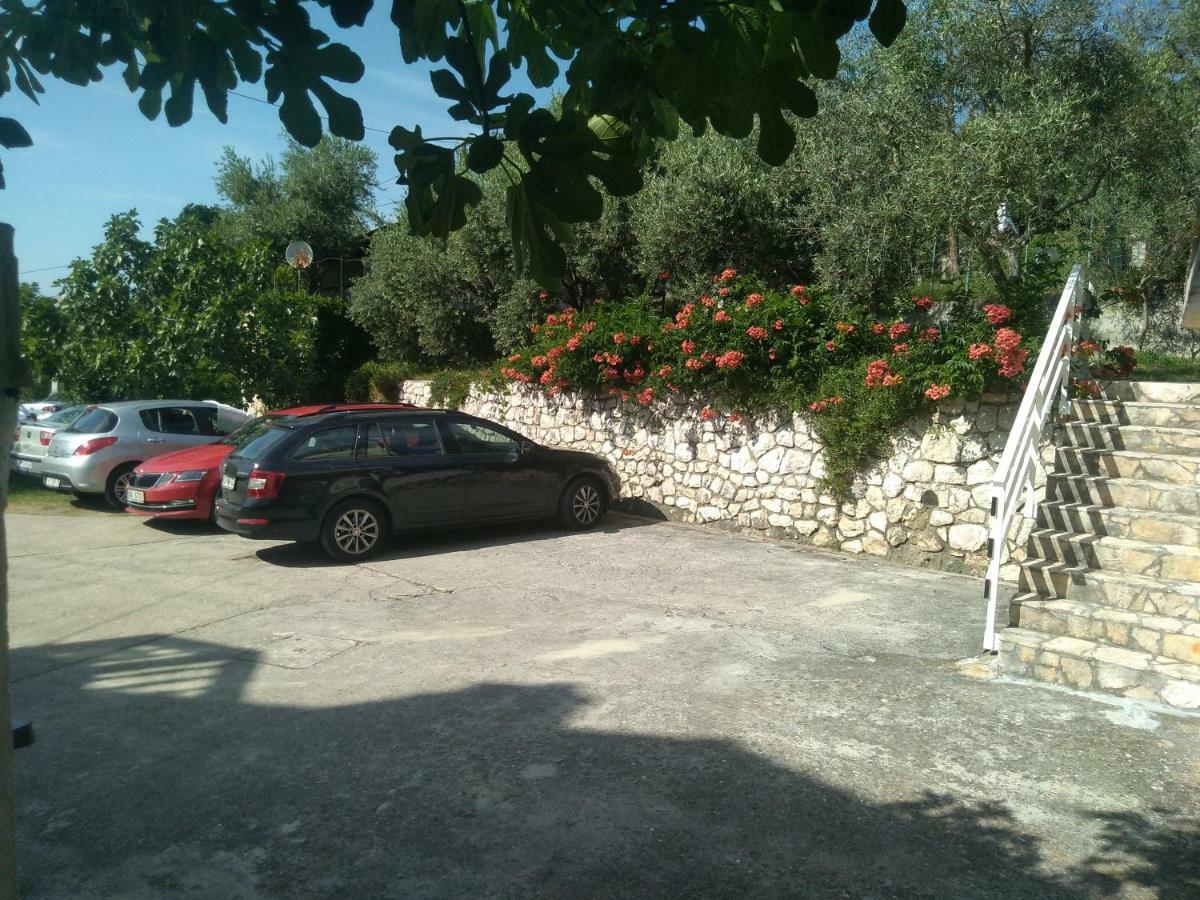 Apartments Kampor Damira Rab Town Exterior foto